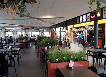 belgium/ostend-bruges-international-airport/restaurant/walrave