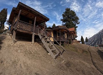 pakistan/fairy-meadows/restaurant/fairy-meadows-guest-house