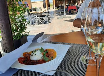 france/aquitaine-coast/restaurant/castle-of-lacaze