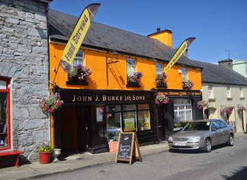 ireland/connemara-national-park/restaurant/john-j-burke-s-bar-restaurant-ti-bhurca-clonbur-co-galway