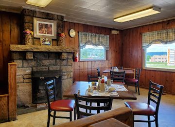 west-virginia/coopers-rock-state-forest/restaurant/ruby-ketchy-s-restaurant