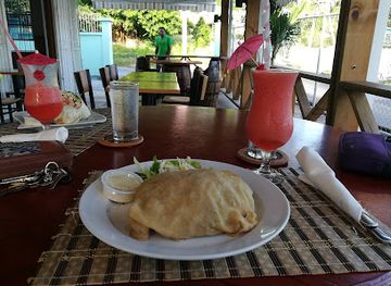 grenada/saint-patrick/restaurant/spice-isle-restaurant-and-bar