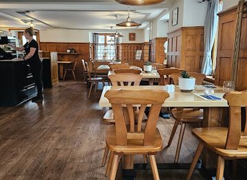 liechtenstein/gnalp-trail/restaurant/restaurant-rossle