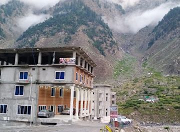 pakistan/naran/restaurant/anwar-ul-madina-hotel-restaurant
