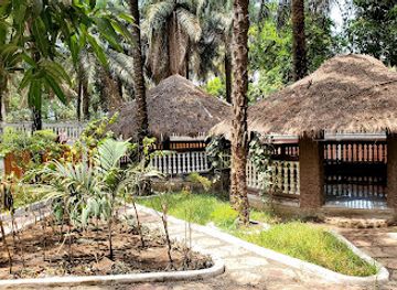 sierra-leone/lungi-beach/restaurant/tariq-s-resort-and-restaurant