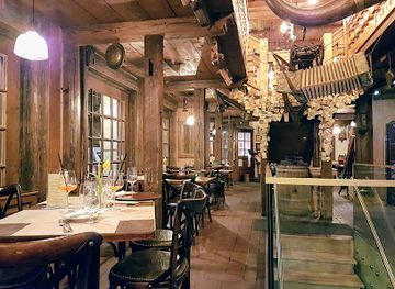 hungary/csallokoz/restaurant/kiraly100-gastro-corner