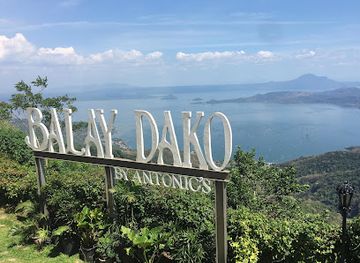 philippines/taal-volcano/restaurant/balay-dako