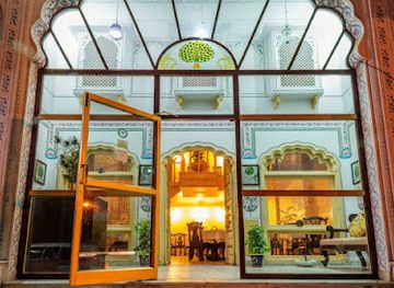 india/jaipur/pink-city/restaurant/the-grand-peacock-restaurant