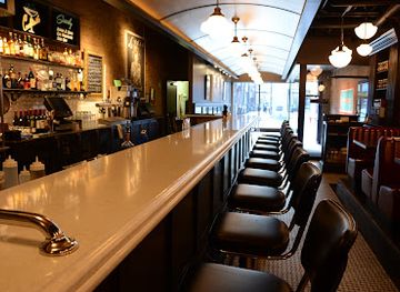 iowa/iowa-city/restaurant/pullman-bar-diner