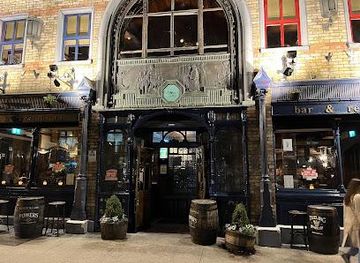 ireland/county-dublin/restaurant/nancy-hands-bar-restaurant