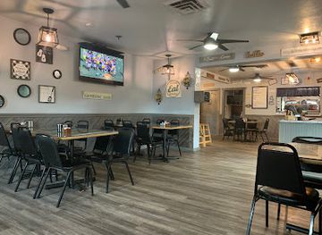 ohio/kelleys-island/restaurant/big-boppers-restaurant