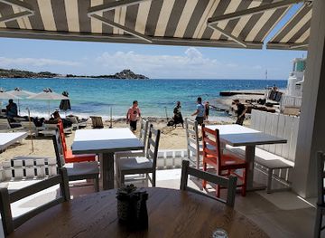 greece/cyclades/restaurant/avli-tou-thodori