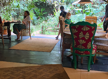 kenya/lake-victoria-basin/restaurant/hob-house