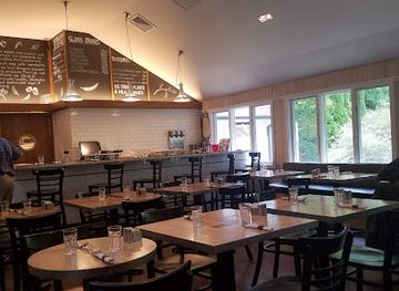connecticut/housatonic-valley/restaurant/mountainside-cafe