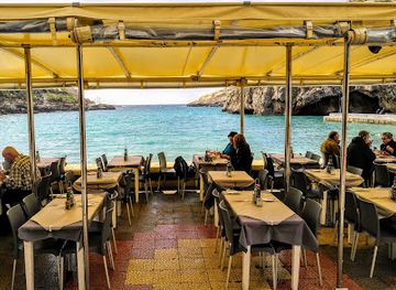 malta/gozo/restaurant/xlendi-mobydick-bar-restaurant-holiday-apartments