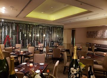 texas/dallas/downtown-dallas/restaurant/pyramid