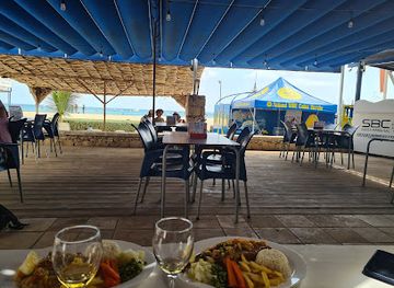 cabo-verde/praia-de-zal/restaurant/sal-beach-club