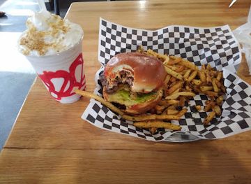 nebraska/lincoln/restaurant/honest-abe-s-meadowlane