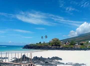 comoros/bimbini/restaurant/plage-de-chomoni