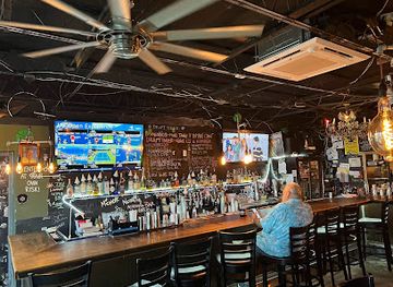 florida/cape-coral/restaurant/nevermind-awesome-bar-and-the-hop