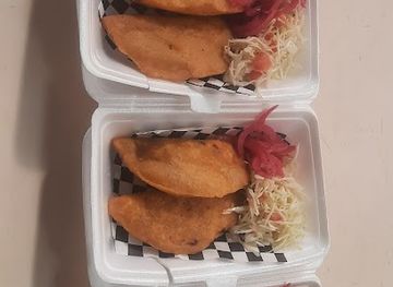 honduras/puerto-cortes/restaurant/charly-s