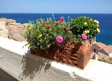 greece/monemvasia/restaurant/emvasis-cafe-cocktail-bar-u