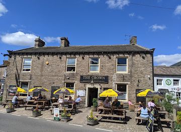 united-kingdom/yorkshire-dales-national-park/restaurant/the-crown-hawes