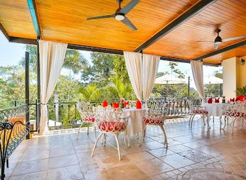 belize/mountain-pine-ridge-forest-reserve/restaurant/running-w-restaurant