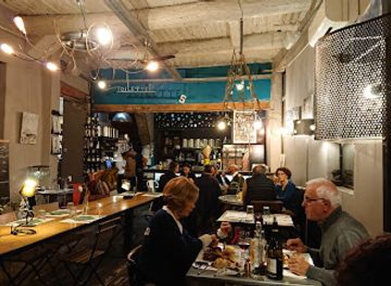 france/aix-en-provence/restaurant/drole-d-endroit