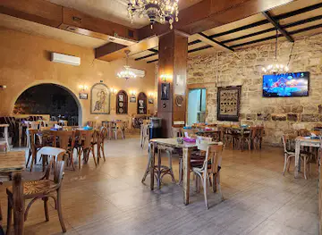 Ayola Cafe