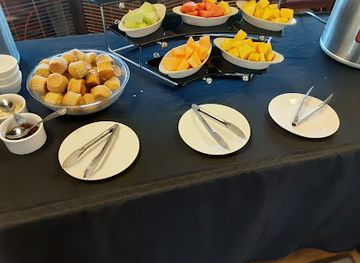 california/stockton/restaurant/the-fox-den