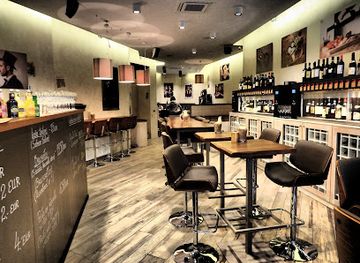 latvia/riga/restaurant/easy-wine