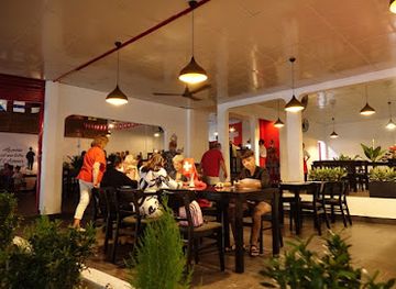 vietnam/phan-thiet/restaurant/swiss-house-bar-restaurant