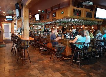 new-hampshire/lake-winnipesaukee/restaurant/patrick-s-pub-eatery