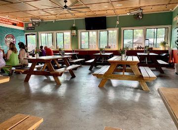 kentucky/frankfort/restaurant/locals-food-hub-pizza-pub