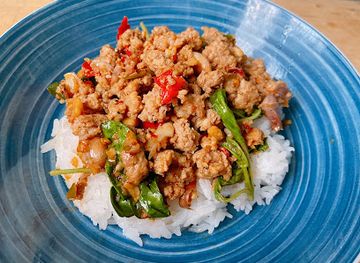 thailand/samut-prakan/restaurant/hom-prung