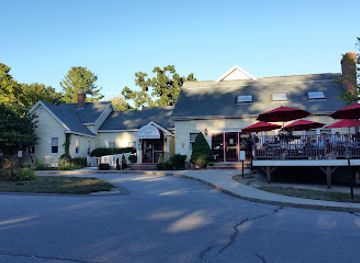 new-hampshire/rockingham-county/restaurant/black-water-grill