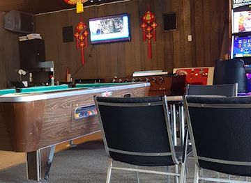 canada/western-canada/restaurant/lake-lenore-bar-restaurant