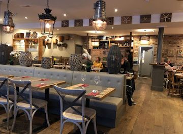 united-kingdom/bristol/clifton/restaurant/giggling-squid-clifton