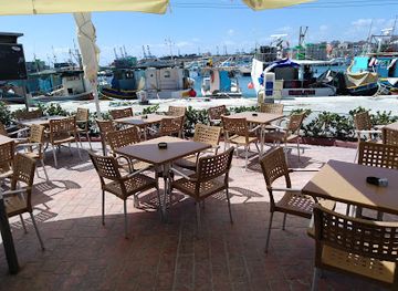 malta/marsaxlokk/restaurant/il-qrolla