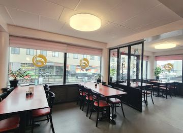 finland/savonlinna/restaurant/kiinalainen-ravintola-zhong-guo-long