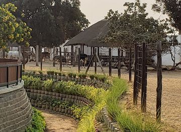 angola/lower-congo-basin/restaurant/twenty-seven-kikuxi-villas-club