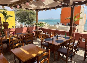 cabo-verde/santa-luzia/restaurant/casa-rosa