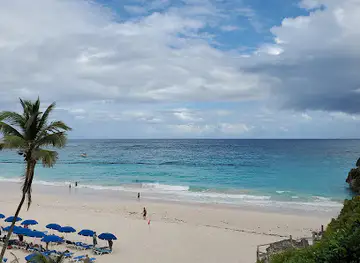 The Grove Beach Bar and Grill