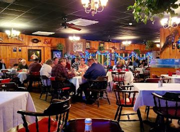 louisiana/cajun-heartland/restaurant/poor-boy-s-riverside-inn