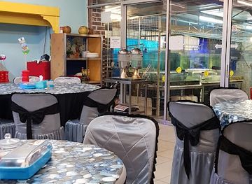 brunei/kuala-belait/restaurant/brotherhood-seafood-paradise