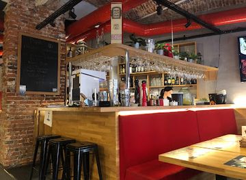 poland/krakow/kazimierz/restaurant/rzeznia-ribs-on-fire