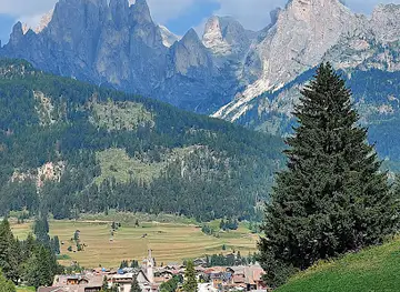 Dolomites Geyser Restaurant Apres Ski