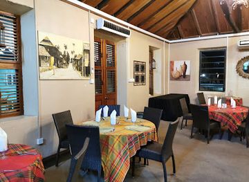 dominica/batalie-beach/restaurant/the-great-old-house