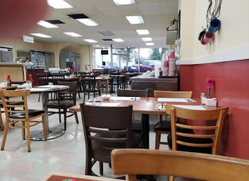 washington/kent/restaurant/maggie-s-on-meeker